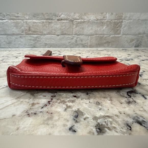 Dooney & Bourke EUC Red Leather Wristlet - Picture 3 of 5